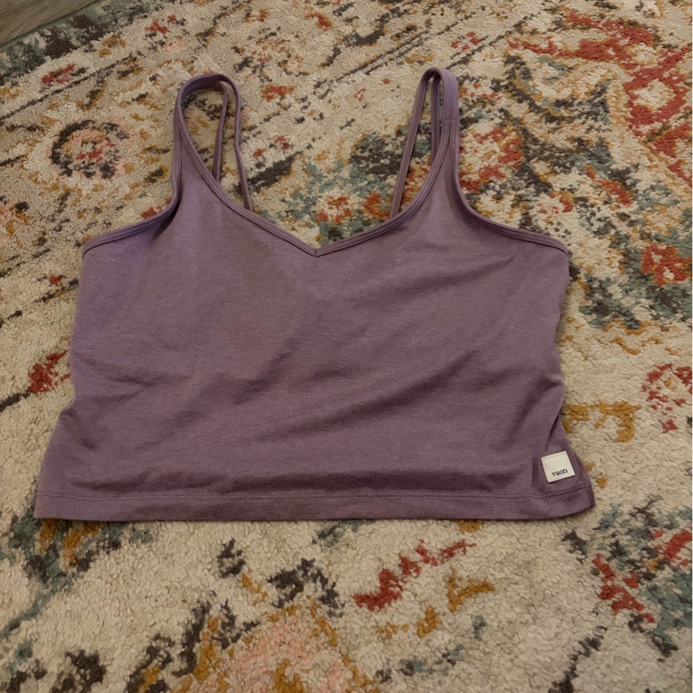 Vuori Lavender Halo Performance Crop